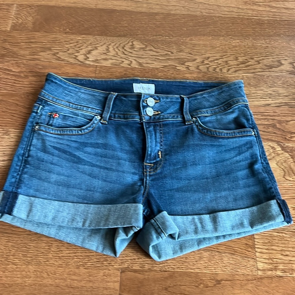 Hudson cuffed jean shorts soft and stretchy size 28 in dark wash no distressing